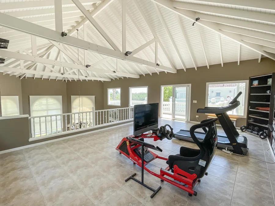 Venta Casa Los Castores, Gran Lote, Sobre El Agua, 6 Dormitorios. Nordelta.